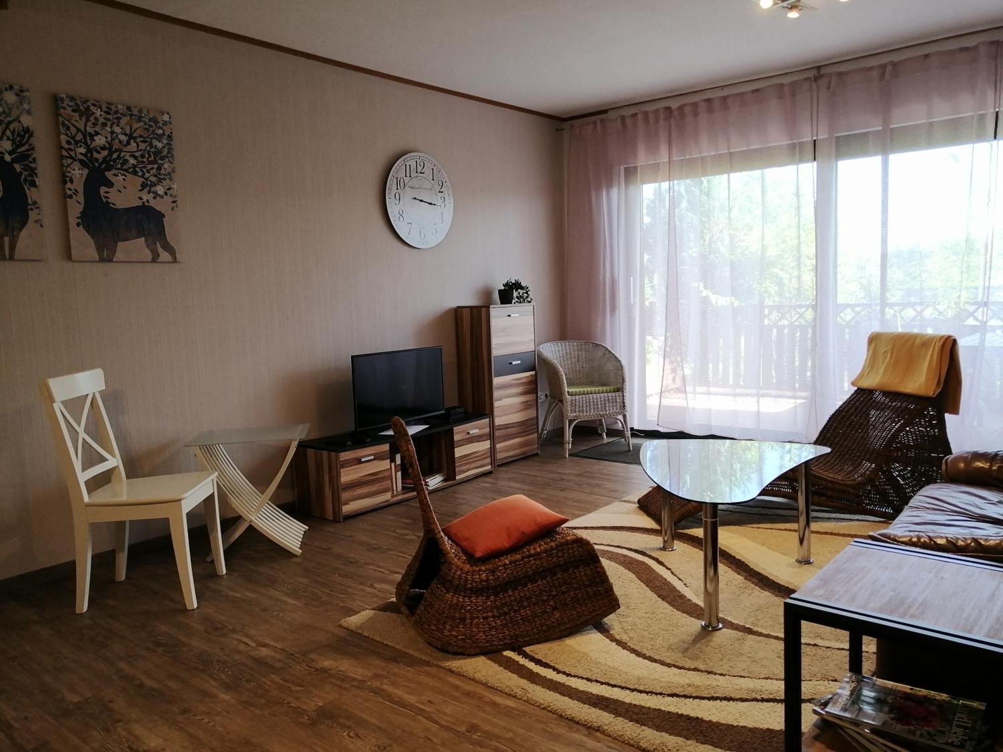 Haus Mohr - Ferienwohnung Im Taunus Weilmunster エクステリア 写真