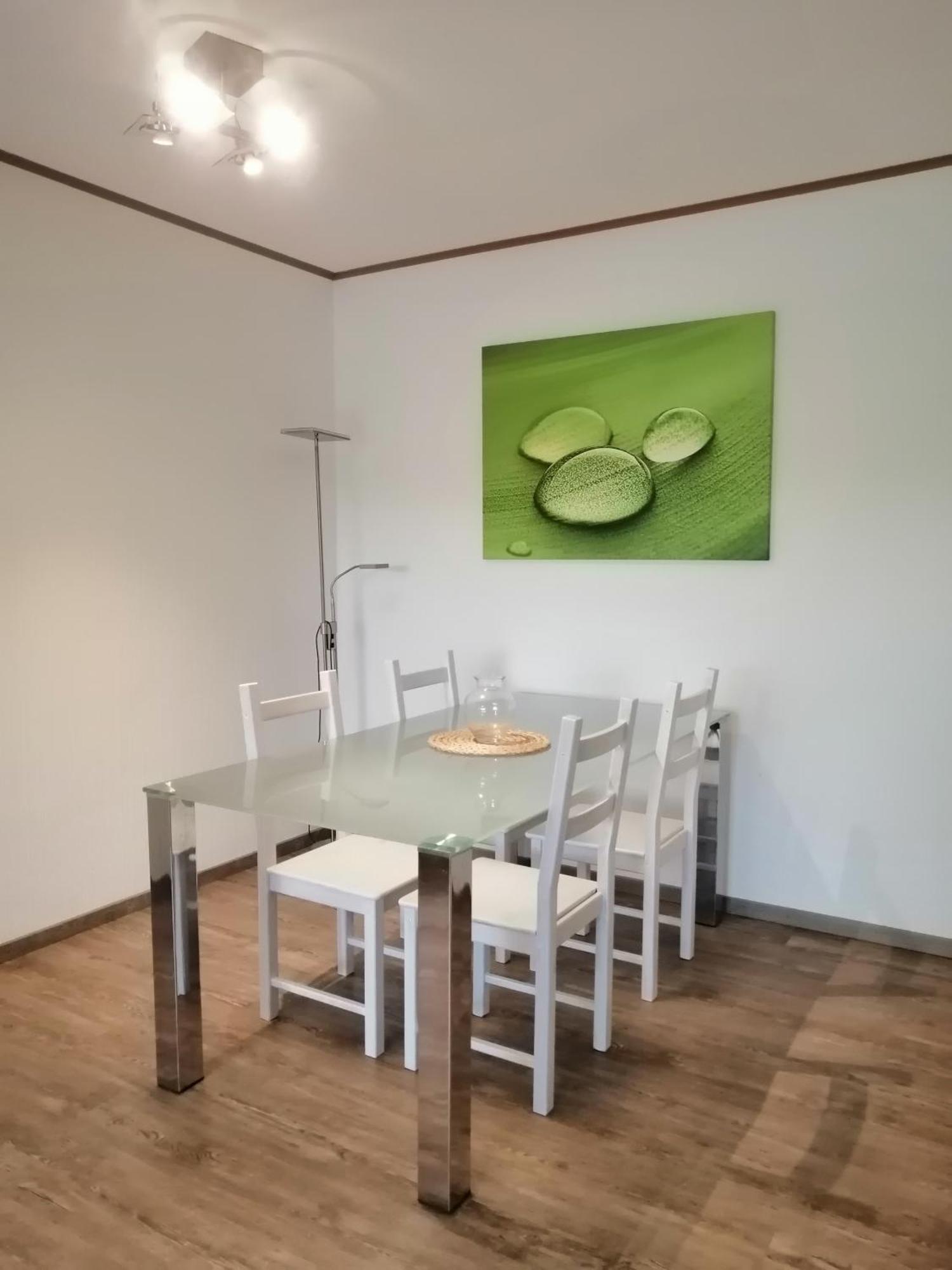 Haus Mohr - Ferienwohnung Im Taunus Weilmunster エクステリア 写真