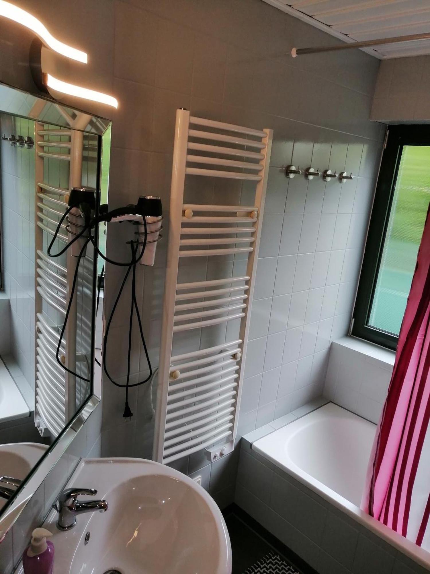 Haus Mohr - Ferienwohnung Im Taunus Weilmunster エクステリア 写真